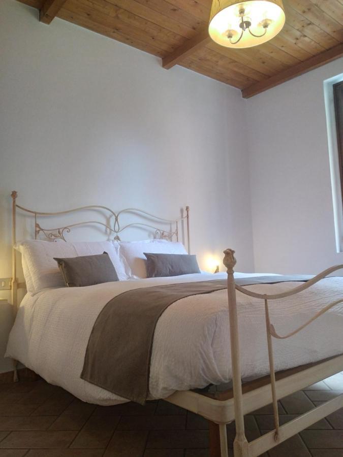 Il Borgo Della Leti Villa Bergamo Bagian luar foto